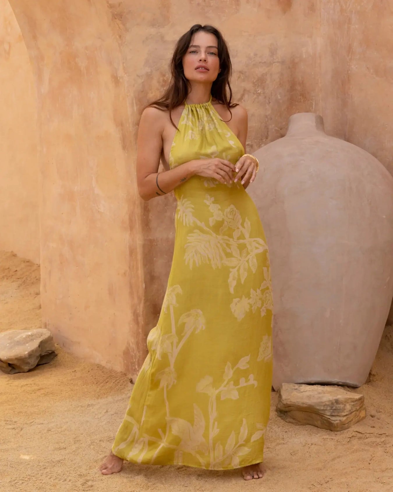 453_2c686f97e1_fatamorgana-halterdress6-1350x0