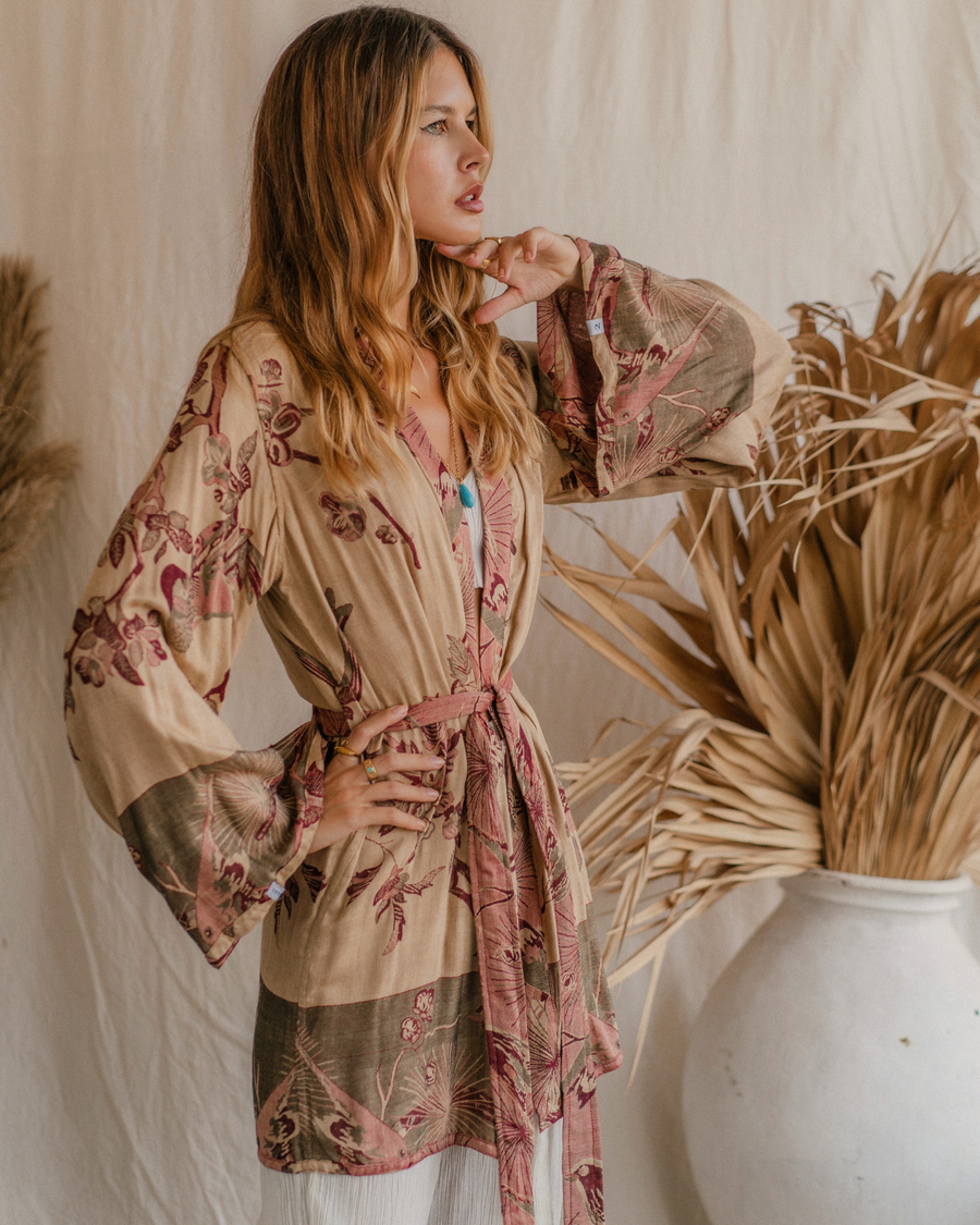 Wineberry Dream - Short Kimono